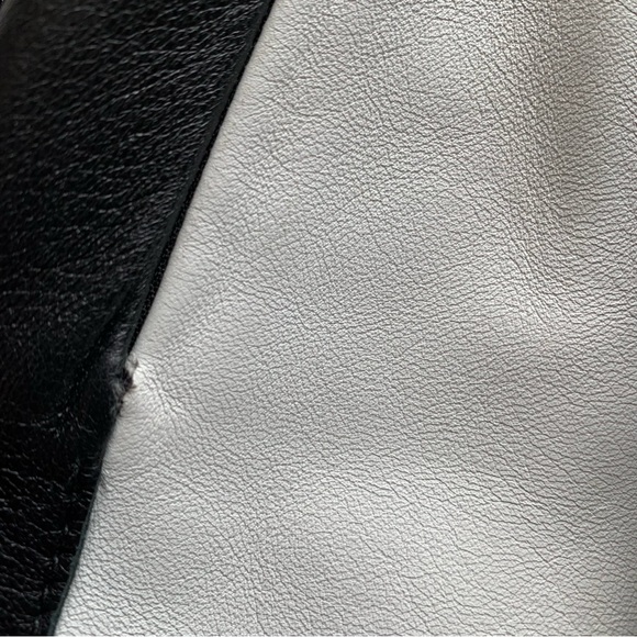 Burberry lambs leather mini skirt size uk 4 black white colourblock - Picture 12 of 16